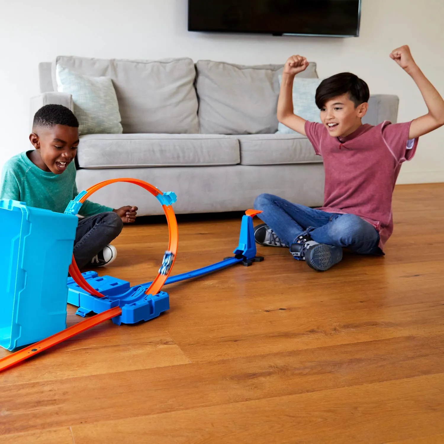 Hot Wheels Track Builder Multi-Loop Box